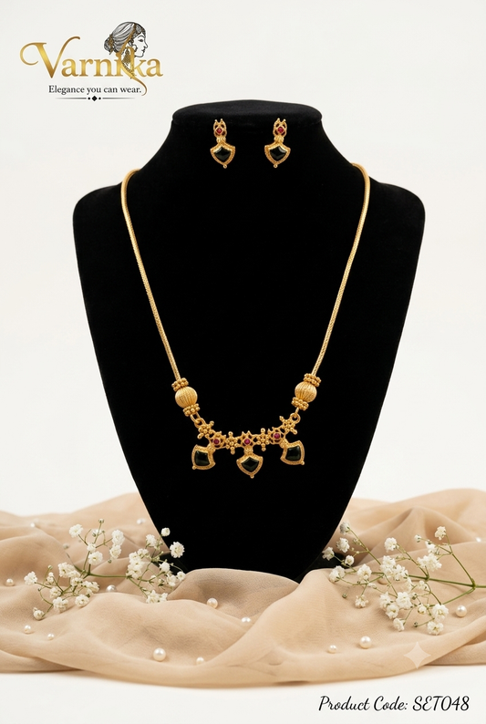 SET048 - Mayura Emerald Short Necklace Set