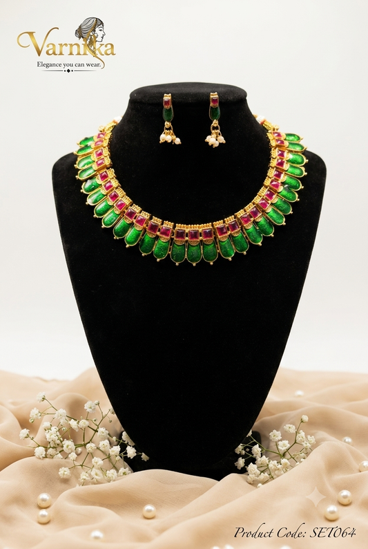 SET064 -  Mayura Emerald Enamel Short Necklace Set
