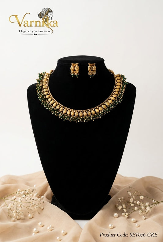 SET076 - The Tarini Antique Beaded Short Necklace Set