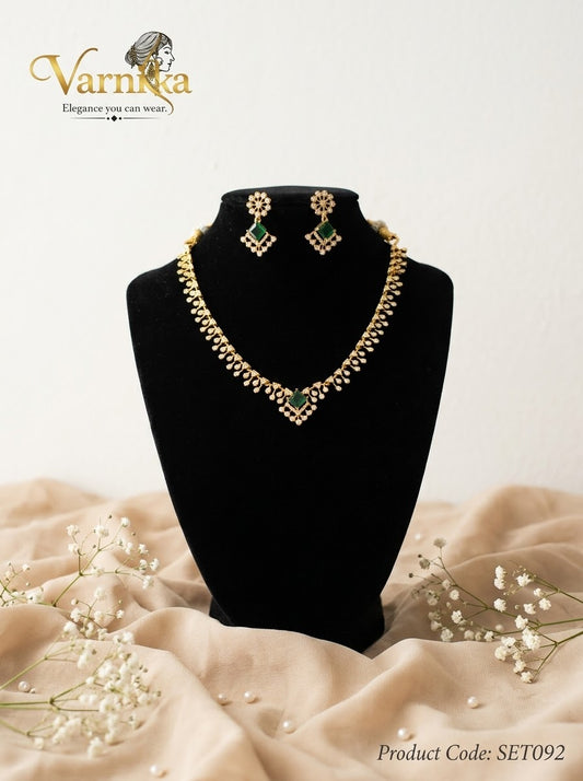SET092 - The Emerald Empress V-Necklace Set