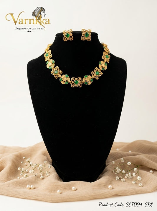 SET094 - Antique Gold-Tone Matte Filigree Choker & Stud Earrings Set