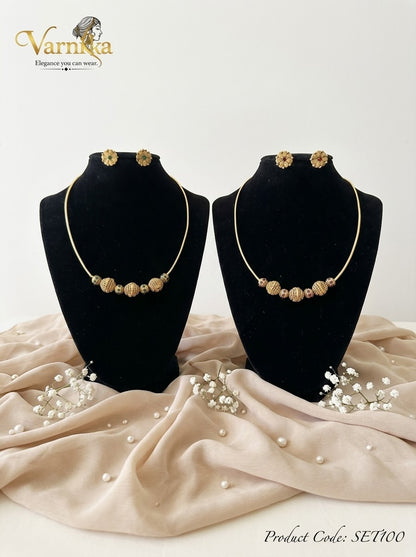 SET100 - Antique Gold Filigree Ball Necklace Set with Floral Stud
